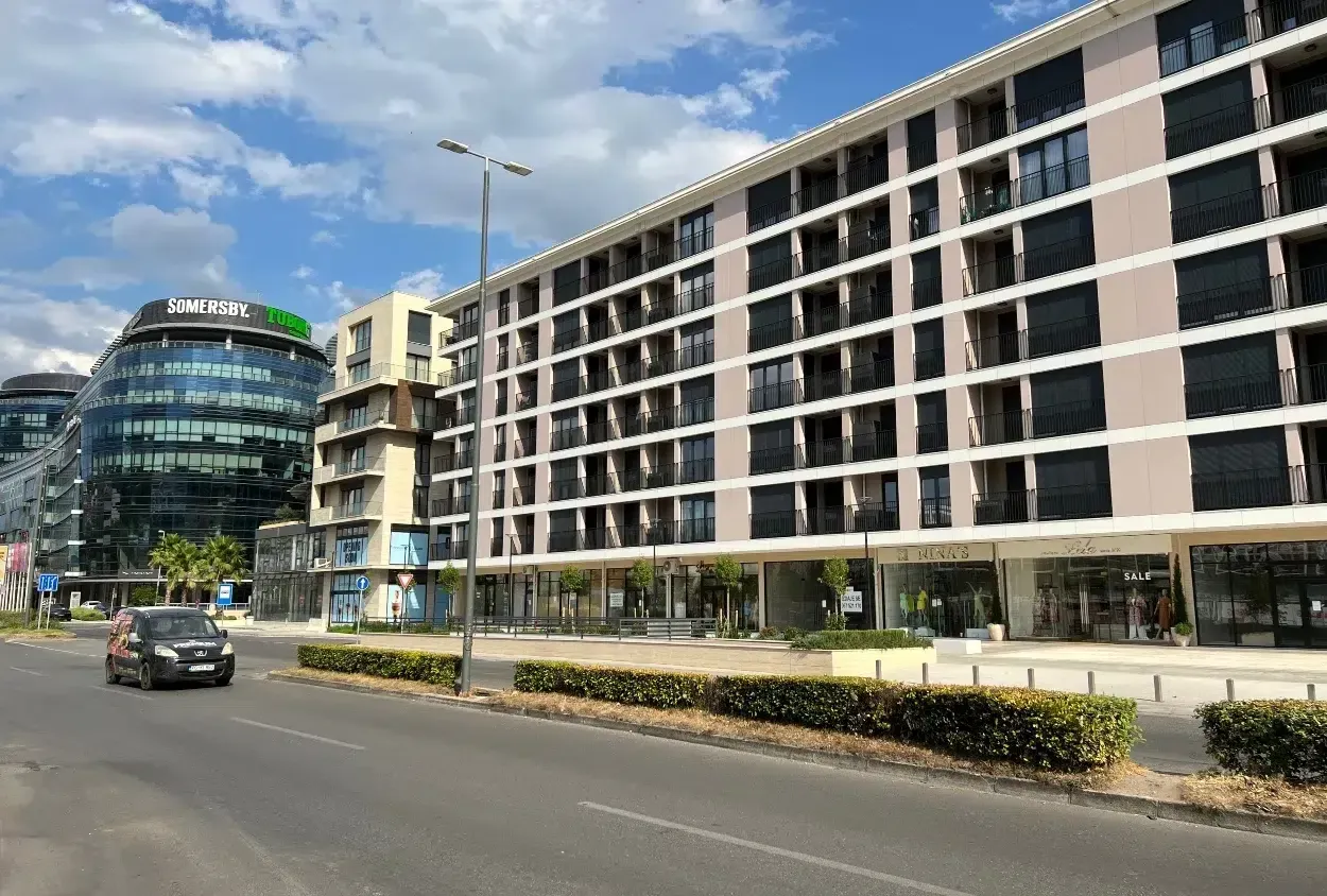 Izdavanje, dvosoban stan, 82m², Kod Capital Plaze, Podgorica