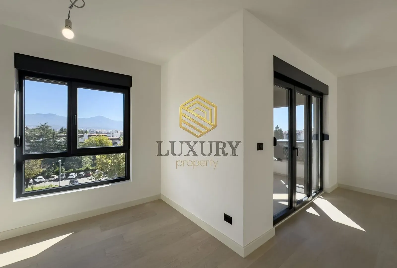 Prodaja, dvosoban stan, 118m², Preko Morače, Podgorica