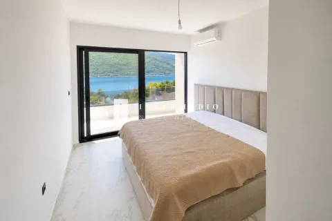 Sale, two bedroom apartment, 72m², Kumbor, Herceg Novi - image 7