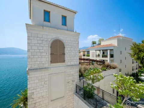 Sale, two bedroom apartment, 116m², Porto Montenegro, Tivat - image 18