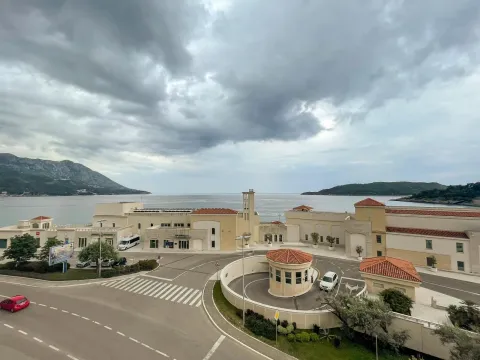 Izdavanje, dvosoban stan, 68m², Bečići, Budva - image 7