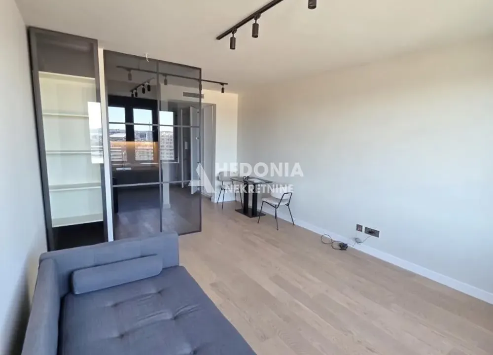 Prodaja, dvosoban stan, 33m², Novi Beograd Blok 65, Novi Beograd Sve Podlokacije