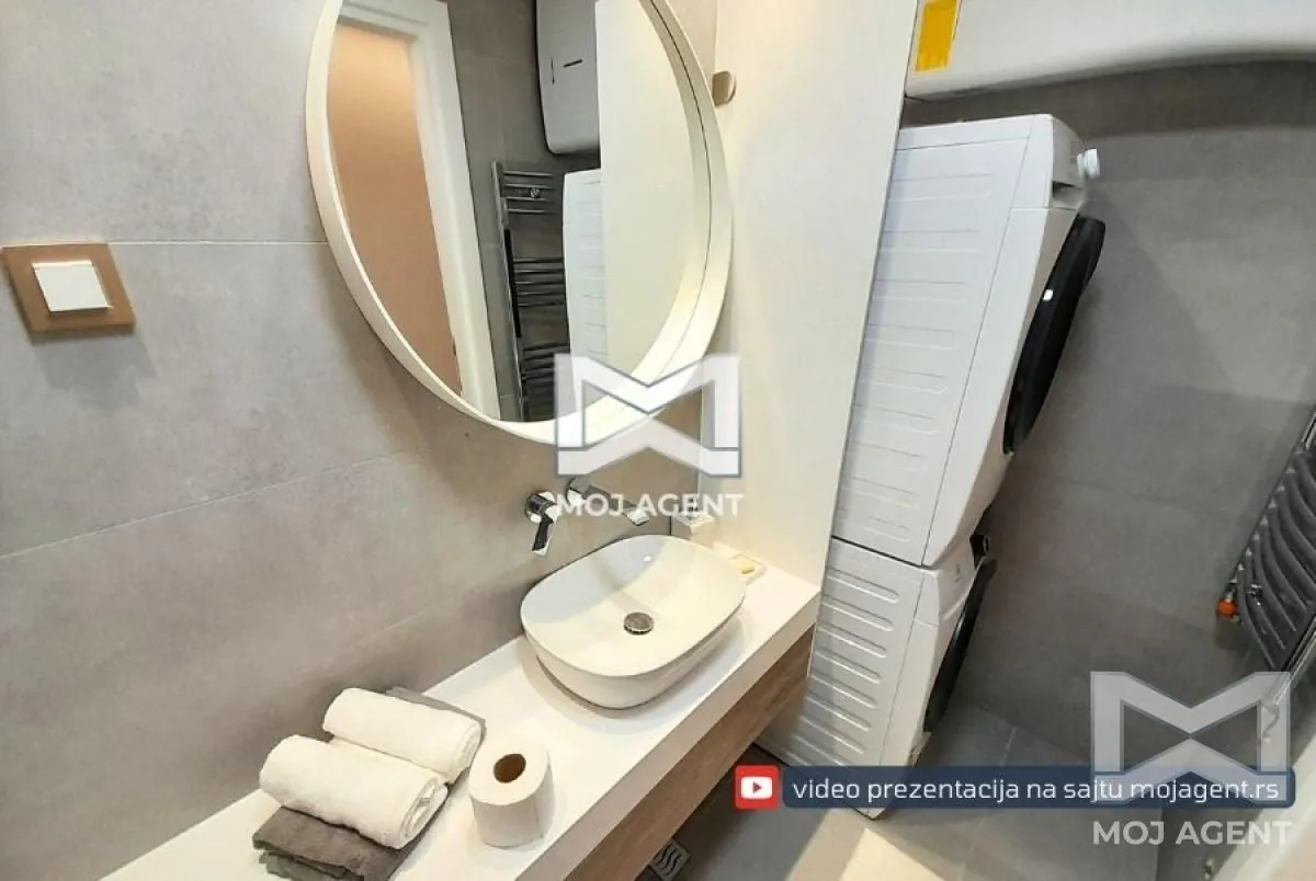 Izdavanje, trosoban stan, 76m², Niš, Srbija