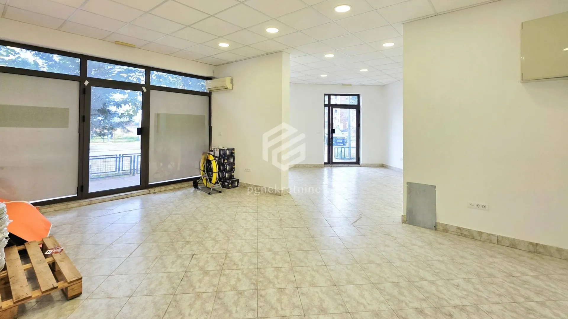 Rent, office space, 75m², Stari Aerodrom, Podgorica