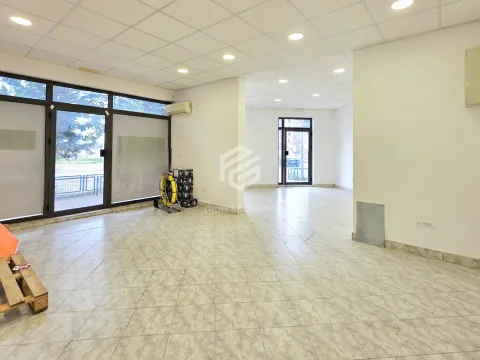 Rent, office space, 75m², Stari Aerodrom, Podgorica - image 9