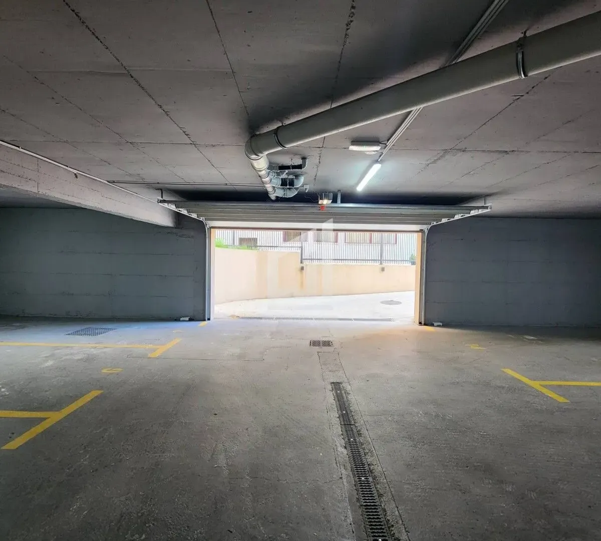 Prodaja, četvorosoban stan, 164m², Gorica C, Podgorica