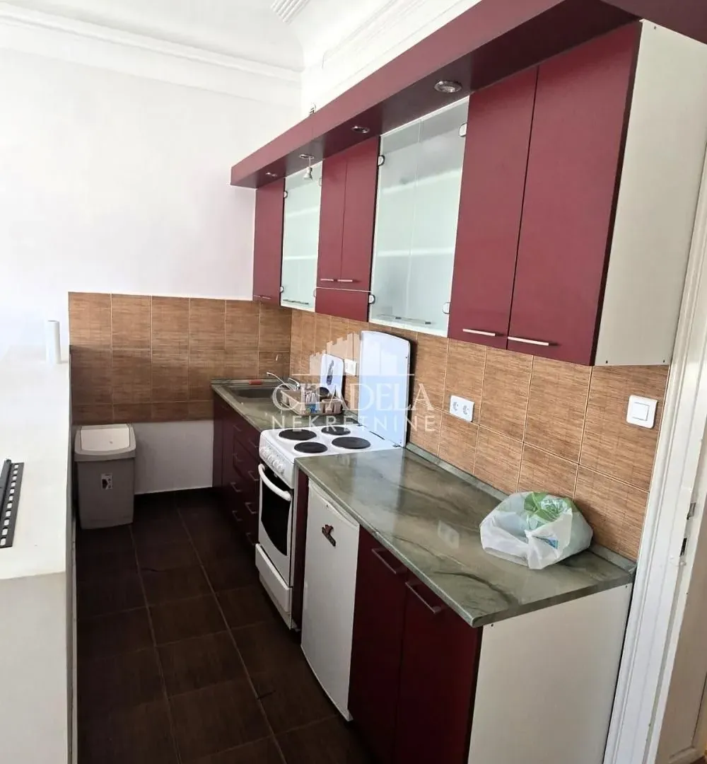 Rent, four bedroom apartment, 123m², Stari Grad, Beograd