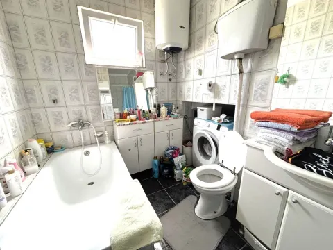 Sale, house, 192m², Zagorič, Podgorica - image 16