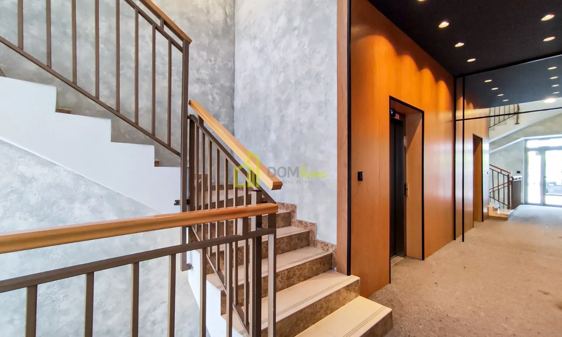 Rent, office space, 75m², City Kvart, Podgorica