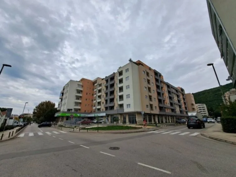 Prodaja, jednosoban stan, 44m², Rozino, Budva
