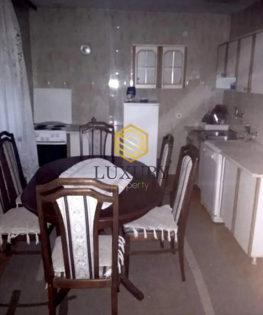 Izdavanje, trosoban stan, 120m², Zabjelo, Podgorica
