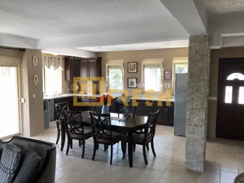 Prodaja, kuća, 250m², Ulcinj, Crna Gora - image 2