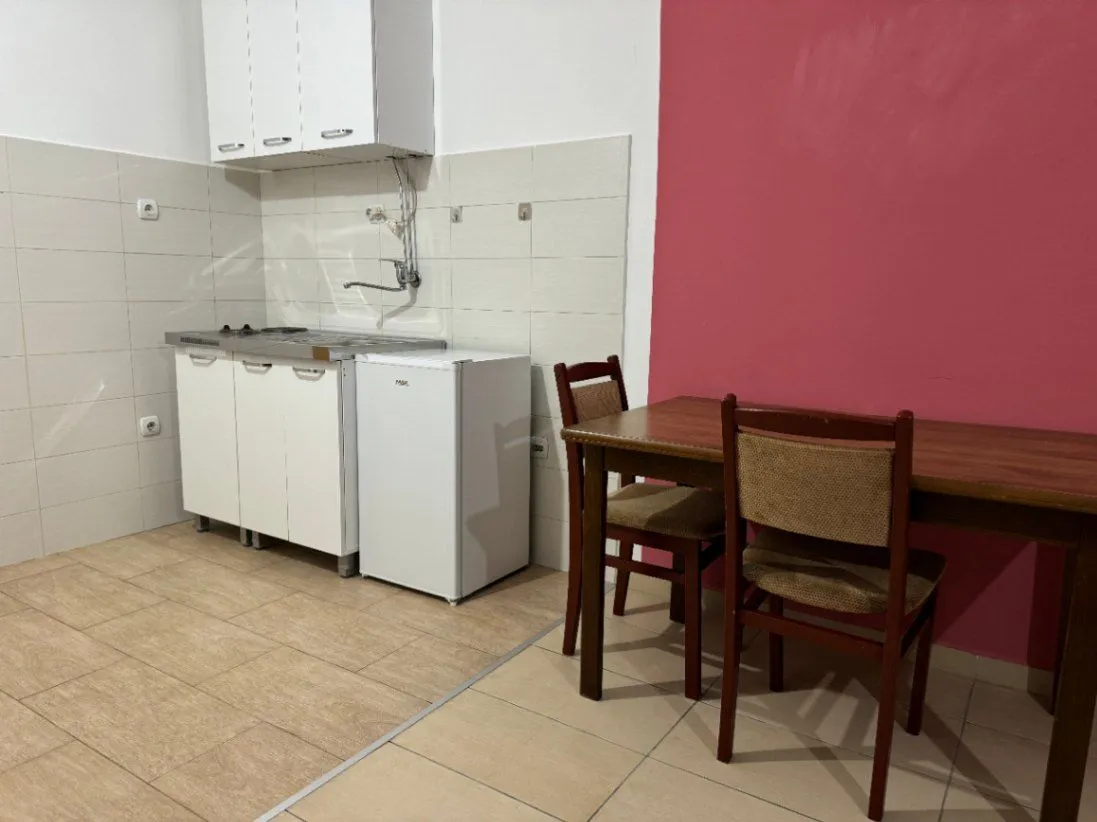 Izdavanje, garsonjera, 35m², Zagorič, Podgorica