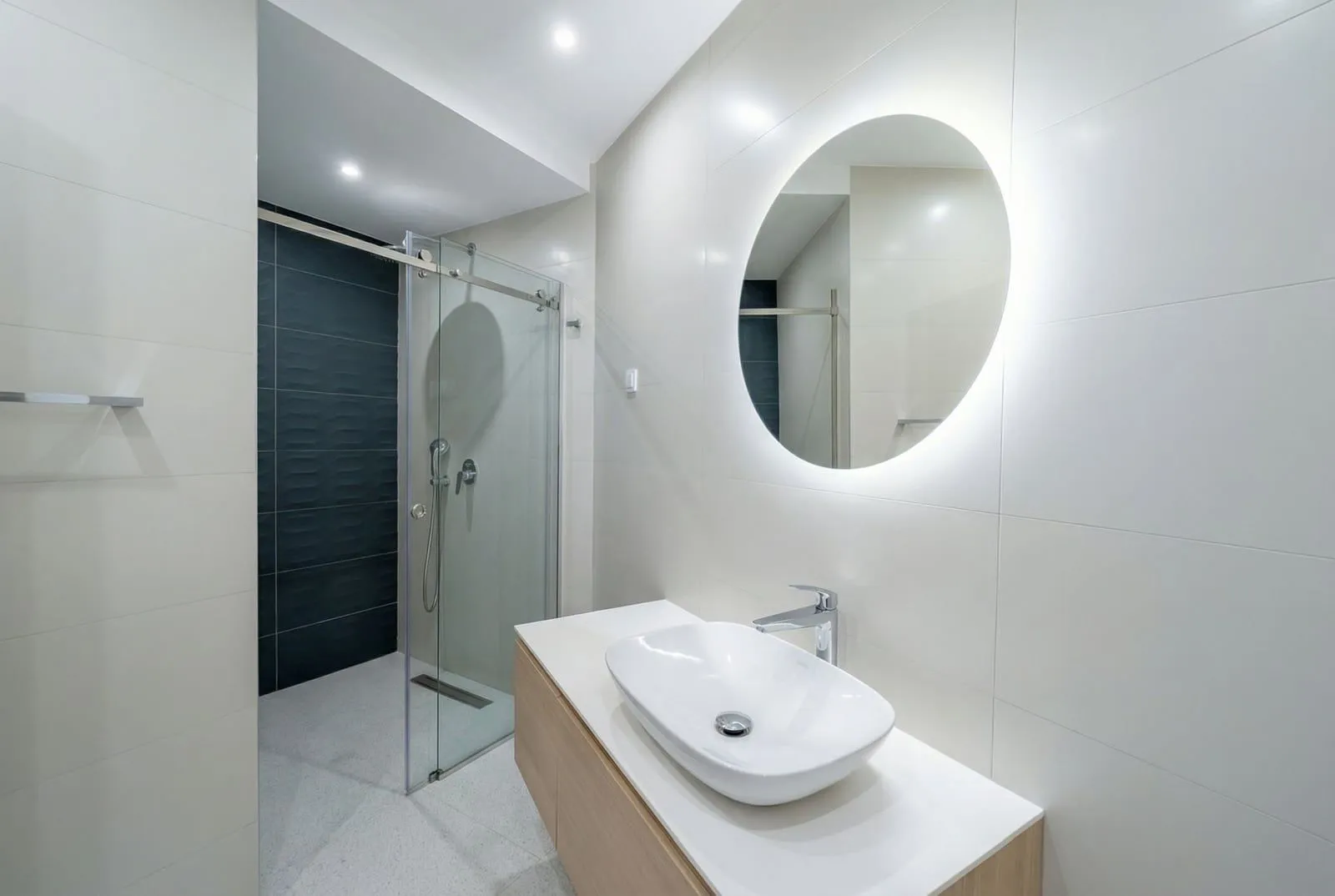 Sale, two bedroom apartment, 59m², Bečići, Budva