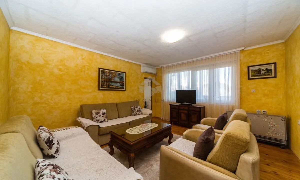 Rent, two bedroom apartment, 90m², Masline, Podgorica