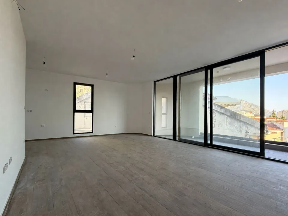 Sale, two bedroom apartment, 104m², Bečići, Budva