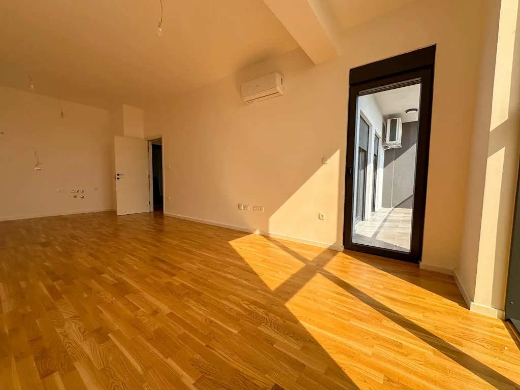 Rent, two bedroom apartment, 64m², Stari Aerodrom, Podgorica