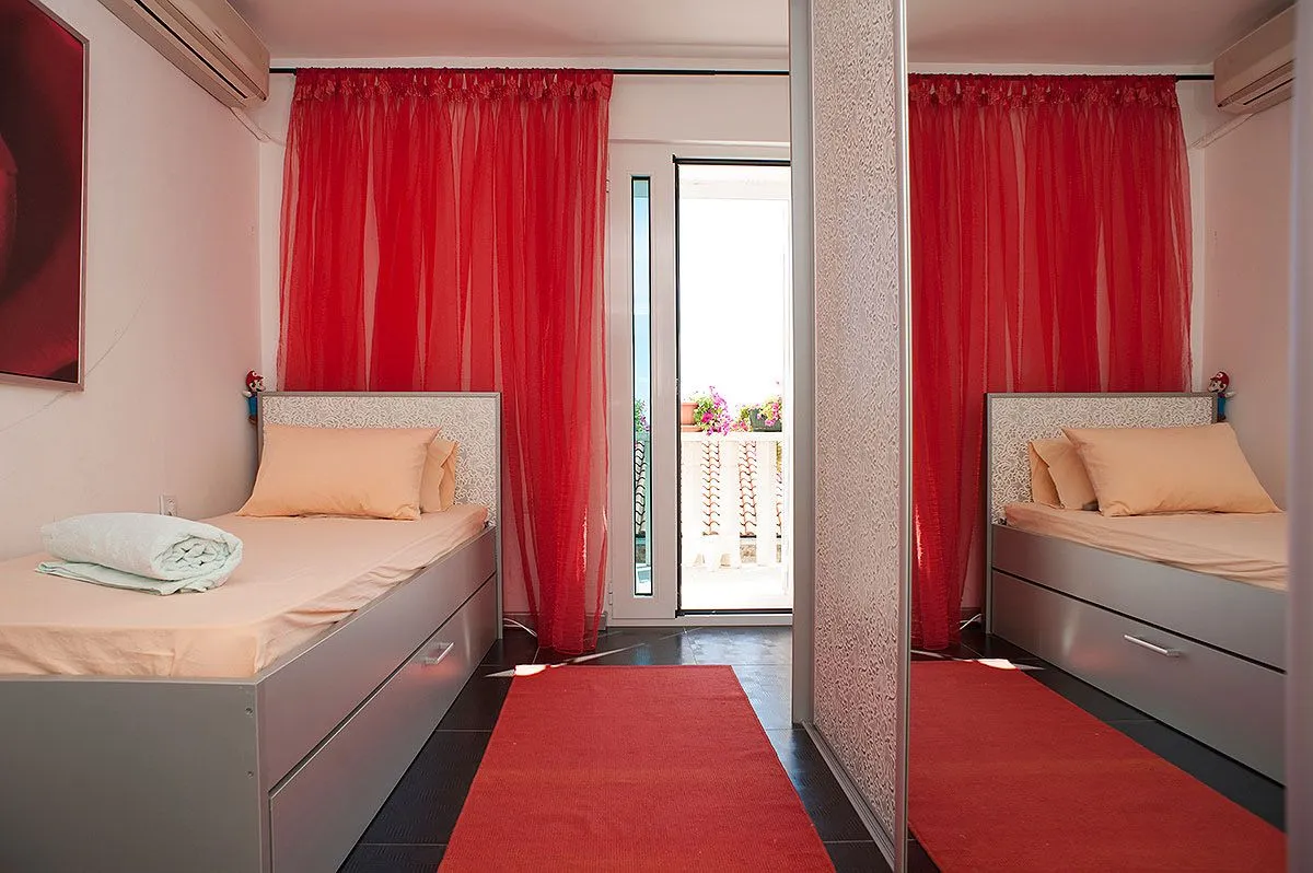 Sale, two bedroom apartment, 63m², Petrovac, Budva