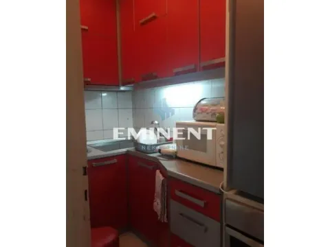 Izdavanje, dvosoban stan, 41m², Kalenić Pijaca, Vračar Sve Podlokacije - image 4