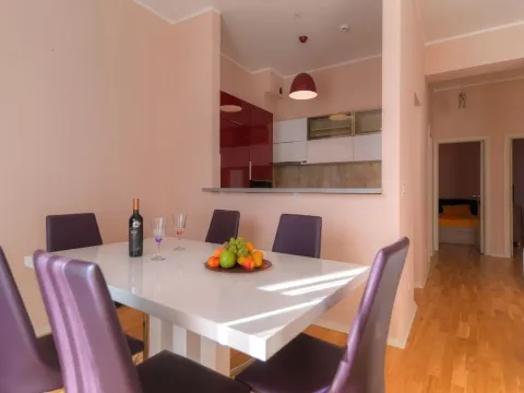 Prodaja, trosoban stan, 104m², Budva, Crna Gora - image 20