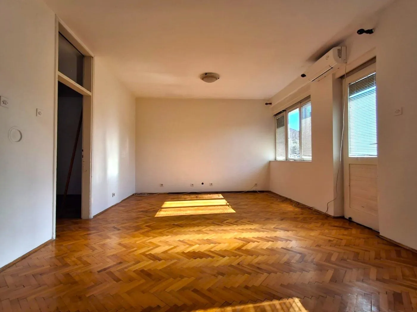 Rent, office space, 120m², Preko Morače, Podgorica