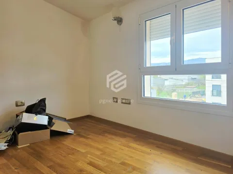 Izdavanje, dvosoban stan, 56m², Dalmatinska ulica, Podgorica - image 6