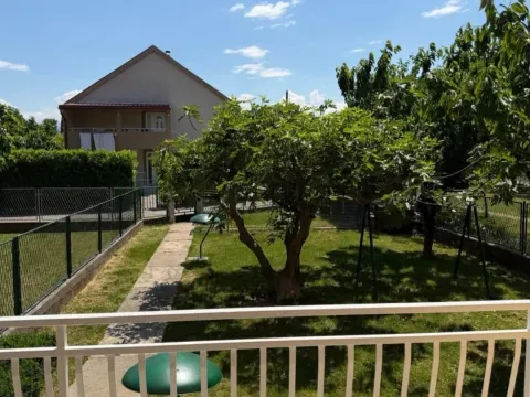 Rent, house, 120m², Zabjelo, Podgorica - image 2
