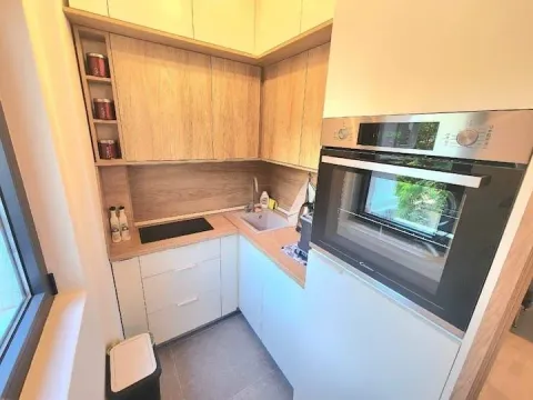 Rent, one bedroom apartment, 38m², Budva, Crna Gora - image 4