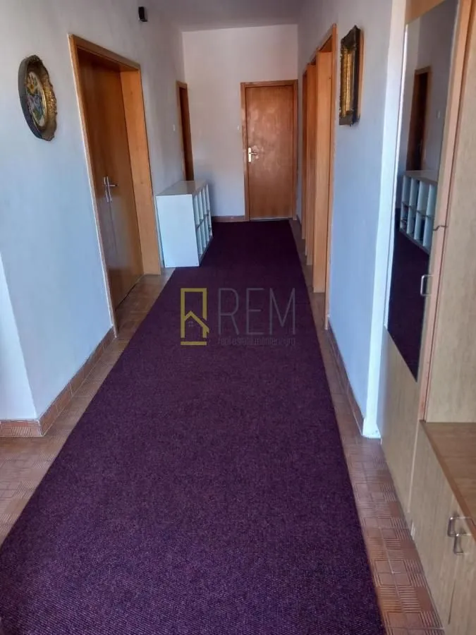 Izdavanje, dvosoban stan, 80m², Masline, Podgorica