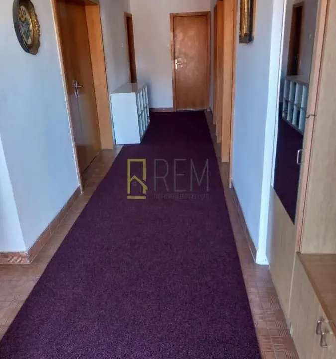 Izdavanje, dvosoban stan, 80m², Masline, Podgorica