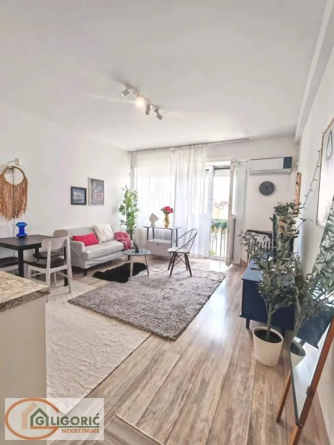 Rent, two bedroom apartment, 40m², Stari Grad, Beograd
