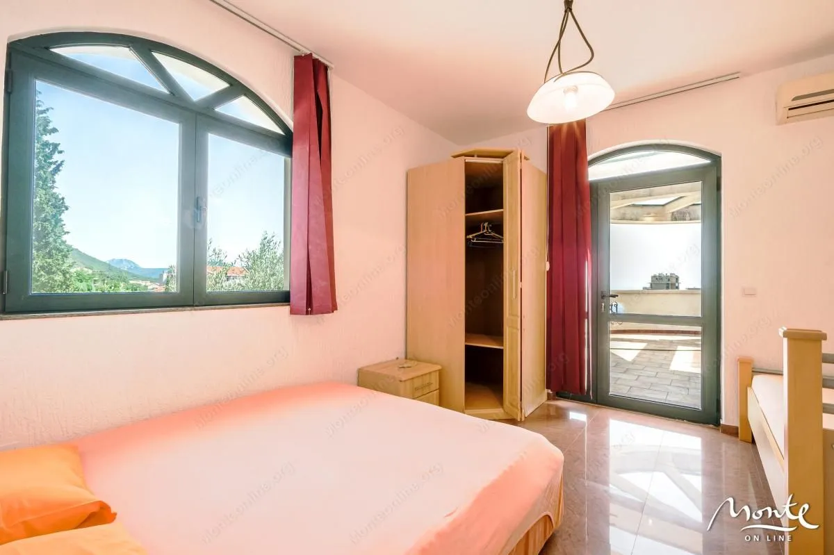 Sale, house, 560m², Petrovac, Budva