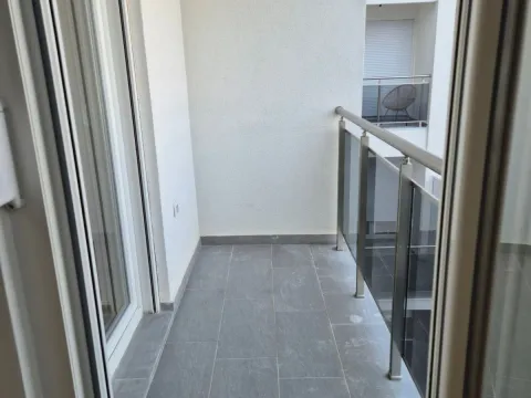 Rent, one bedroom apartment, 43m², Zagorič, Podgorica - image 6