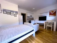 Izdavanje, garsonjera, 40m², Budva, Crna Gora - image 7