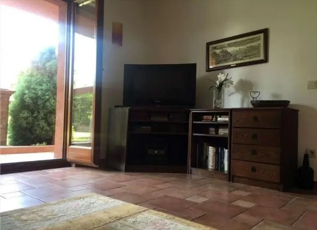 Izdavanje, trosoban stan, 85m², Severni Bulevar, Zvezdara Sve Podlokacije