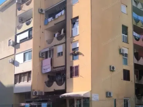 Sale, one bedroom apartment, 46m², Kotor, Crna Gora - image 14