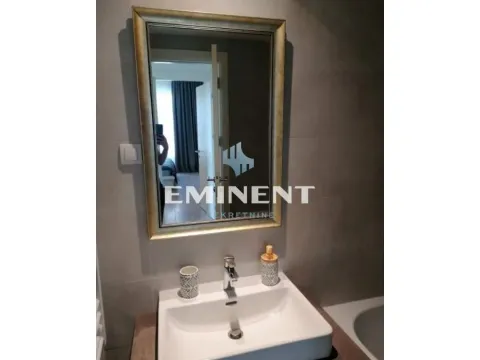 Rent, three bedroom apartment, 70m², Savski Venac, Beograd - image 10