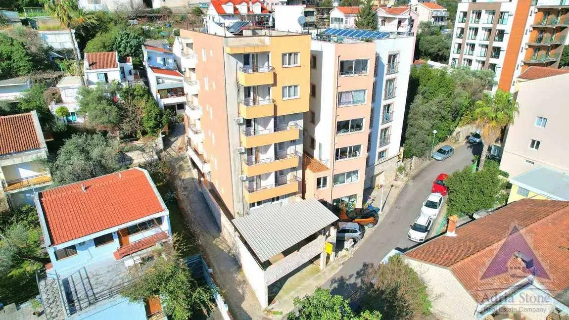 Sale, hospitality venue, 993m², Bečići, Budva