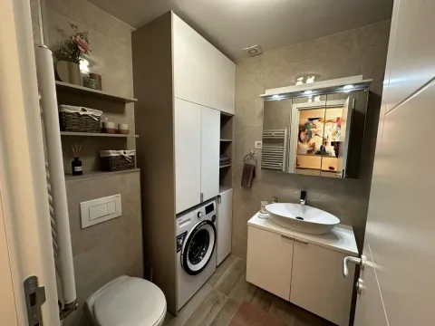 Izdavanje, dvosoban stan, 78m², Dom zdravlja, Niš - image 15