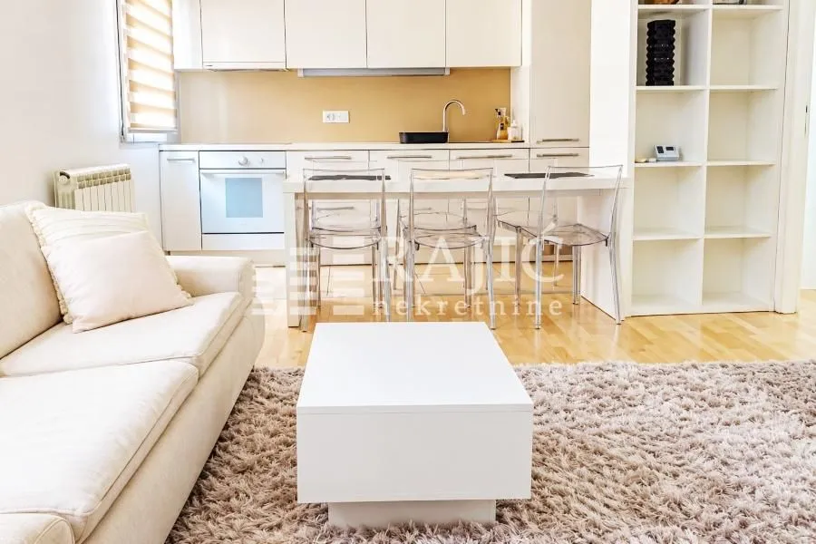 Rent, two bedroom apartment, 52m², Tašmajdan, Palilula Sve Podlokacije