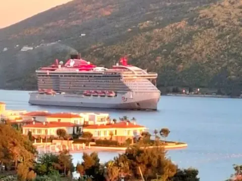 Izdavanje, jednosoban stan, 17m², Kumbor, Herceg Novi - image 11