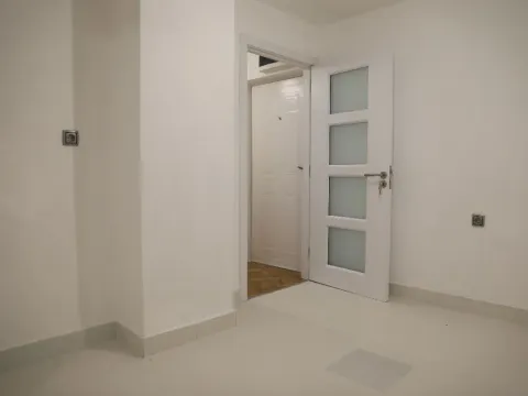 Sale, three bedroom apartment, 60m², Voždovac, Voždovac Sve Podlokacije - image 11