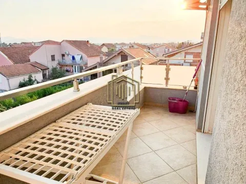 Izdavanje, dvosoban stan, 64m², Stari Aerodrom, Podgorica - image 13