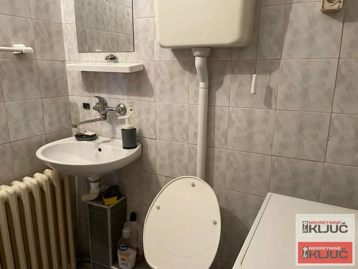 Prodaja, jednosoban stan, 26m², Centar, Novi Sad