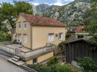 Sale, house, 110m², Škaljari, Kotor - image 9