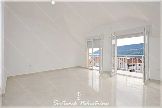 Prodaja, trosoban stan, 115m², Gomila, Herceg Novi