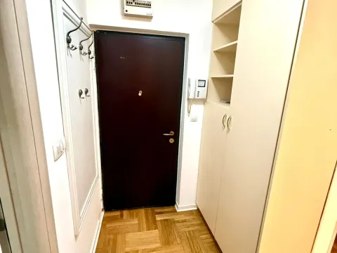 Rent, one bedroom apartment, 56m², Preko Morače, Podgorica - image 5