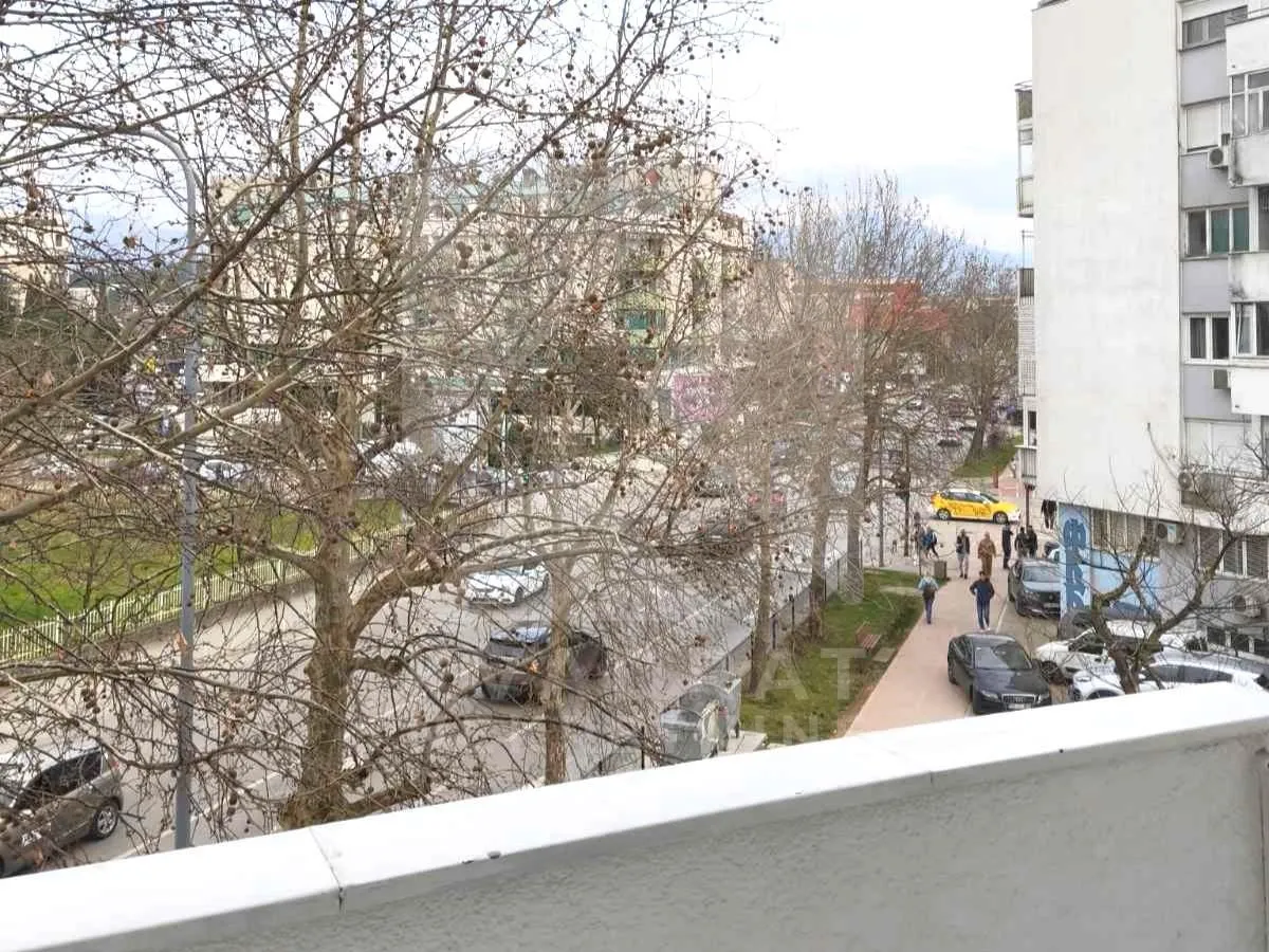 Rent, office space, 50m², Preko Morače, Podgorica