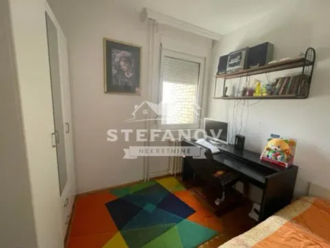 Sale, four bedroom apartment, 80m², Bagljaš, Zrenjanin - image 2