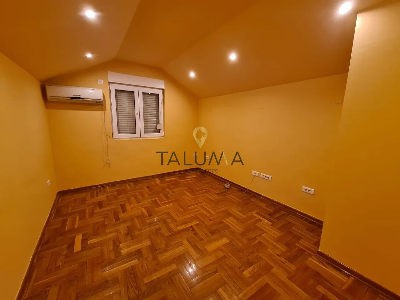 Prodaja, trosoban stan, 110m², Zagorič, Podgorica